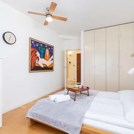 Kazimierz Trynitarska By Renters Apartament